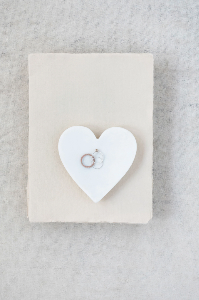 MARBLE HEART DISH 4.5"